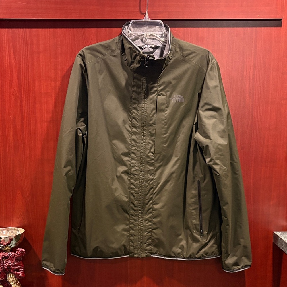 The North Face Men's Green Windbreaker